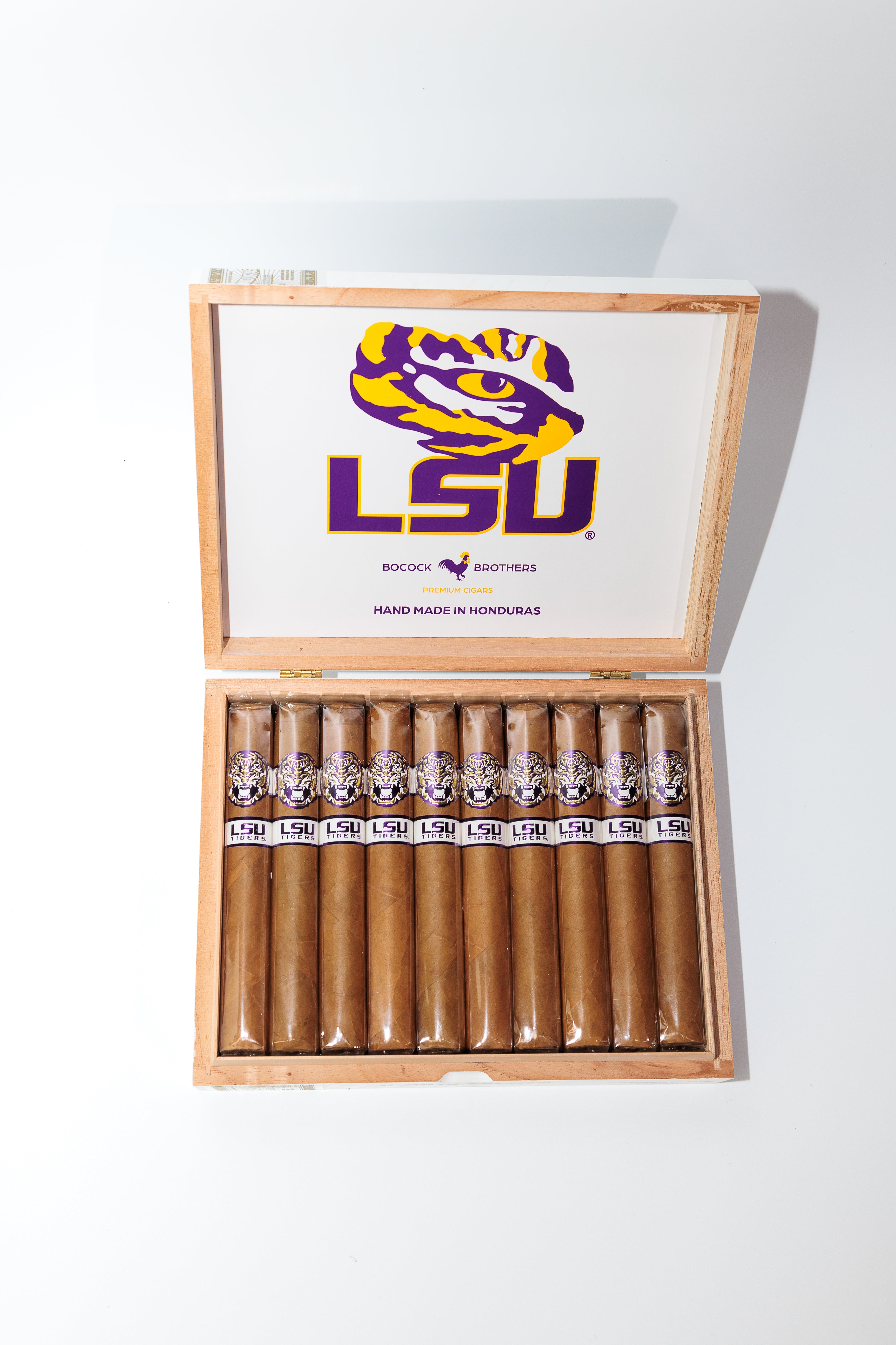 LSU Connecticut Toro - [Cigar Club] - [cigar subscription]